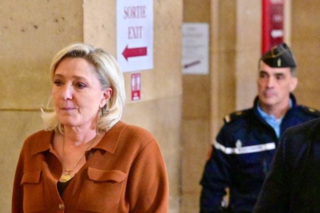 La présidente du groupe parlementaire du parti dextrême droite Rassemblement National RN , Marine Le Pen, est de retour dans la salle daudience après une interruption de séance le jour du réquisitoire de son procès en appel au tribunal à Paris, France, le 3 février 2026 Christian Liewig Bestimage President of the parliamentary group of the French far right Rassemblement National RN party, Marine Le Pen is back in the courtroom after a recess at the court on the day of the prosecution s closing arguments in her appeal trial in Paris, France, on February 3, 2026 Paris France  Copyright: xChristianxLiewigx xBestimagexChristianxLiewigx xBestimagex