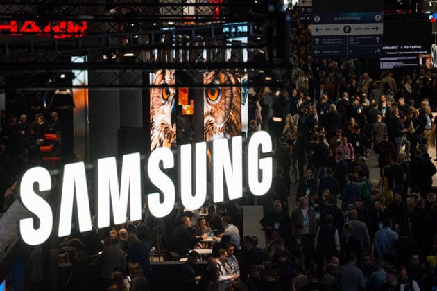 February 3, 2026, Barcelona, Barcelona, Spain: General view of the busy exhibition halls during the opening day of the Integrated Systems Europe (ISE) 2026 at Fira de Barcelona Gran Via, in L Hospitalet de Llobregat, near Barcelona. Global technology leaders, including Samsung, showcase their latest innovations in audiovisual systems and smart integration to thousands of international professional attendees. Barcelona Spain - ZUMAa239 20260203_zip_a239_004 Copyright: xMarcxAsensioxClupesx