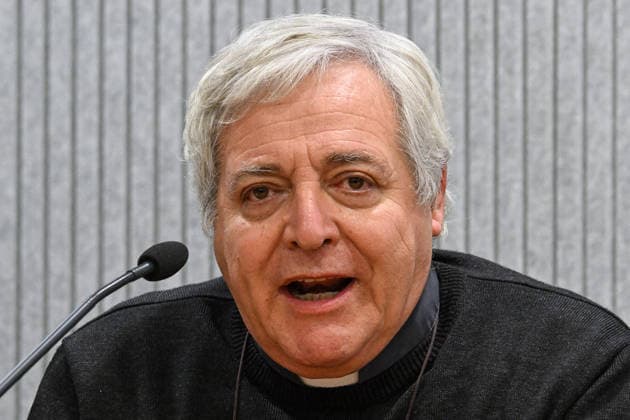 ITALY - PRESS CONFERENCE PRESENTING THE INTERNATIONAL AWARD FRANCIS OF ASSISI AND CARLO ACUTIS FOR AN ECONOMY OF FRATERNITY - 2026 2 03 Italy, Rome, Vatican, 2026 2 03 .Father Giulio Albanese, Director of the Office for Social Communications and the Office for Missionary Cooperation among the Churches of the Vicariate of Rome; member of the evaluation committee for the Award during a Press conference presenting the international award Francis of Assisi and Carlo Acutis for an economy of fraternity EDITORIAL USE ONLY - NO BOOKS Copyright: xALESSIAxGIULIANIx