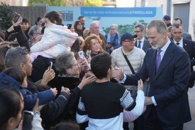 The King presides over the ceremony of the Proclamation of the Princess of Girona Social 2026 Award King Felipe VI greets the people upon his arrival at the ceremony of the Proclamation of the Princess of Girona Social 2026 Award, inaugural event of the Talent Tour 2026, on February 3, 2026, in Sant Boi de Llobregat, Barcelona, Catalonia Spain The Talent Tour 2026, promoted by the Princess of Girona Foundation, has started its program this Monday, with the first stop in the Baix Llobregat region, and will also have activities in Gavà, Viladecans and Castelldefels to highlight local talent 03 FEBRUARY 2026 KING PRINCESS OF GIRONA SOCIAL ROYAL HOUSE MONARCHY SPAIN Sant Boi de Llobregat, Barcelona Sant Boi de Llobregat, Barcelona Spain Copyright: xDavidxZorrakinox 7263491