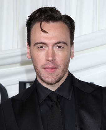 FX s Love Story: John F. Kennedy Jr. & Carolyn Bessette Premiere Erich Bergen attending FX s Love Story: John F. Kennedy Jr. & Carolyn Bessette Premiere held at Carnegie Hall on February 3, 2026 in New York City, NY New York City Carnegie Hall NY USA Copyright: xStevenxBergman AFF-USA.COMx