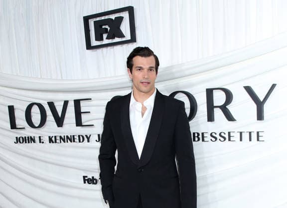 FX s Love Story: John F. Kennedy Jr. & Carolyn Bessette Premiere Paul Anthony Kelly attending FX s Love Story: John F. Kennedy Jr. & Carolyn Bessette Premiere held at Carnegie Hall on February 3, 2026 in New York City, NY New York City Carnegie Hall NY USA Copyright: xStevenxBergman AFF-USA.COMx