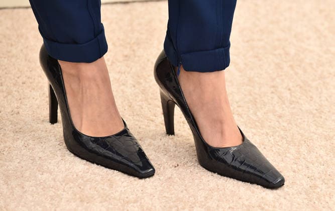 Apple TV Press Day Anna Sawai, shoe detail arriving to Apple TV Press Day at Barker Hanger on February 03, 2026 in Santa Monica, CA. Santa Monica Barker Hanger California USA Copyright: xLISAxOConnor AFF-USA.comx