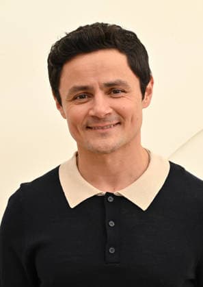 Apple TV Press Day Arturo Castro arriving to Apple TV Press Day at Barker Hanger on February 03, 2026 in Santa Monica, CA. Santa Monica Barker Hanger California USA Copyright: xLISAxOConnor AFF-USA.comx