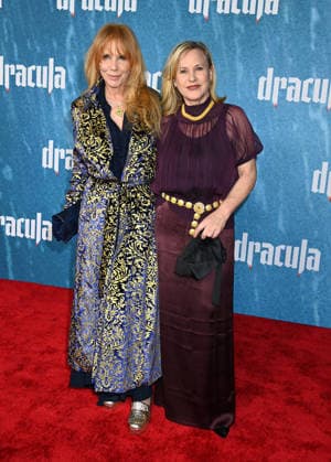 ˜Dracula™ Los Angeles Premiere Rosanna Arquette and Patricia Arquette arriving at the Dracula? Los Angeles premiere held at the TCL Chinese Theatre on February 3, 2026 in Hollywood, Ca. Hollywood TCL Chinese Theatre California USA Copyright: xTammiexArroyox xAFF-USA.comx