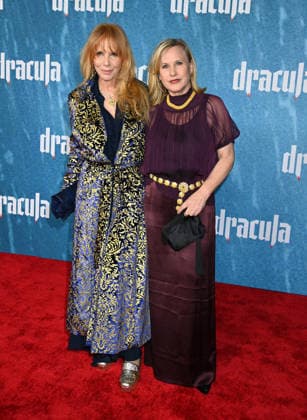 ˜Dracula™ Los Angeles Premiere Rosanna Arquette and Patricia Arquette arriving at the Dracula? Los Angeles premiere held at the TCL Chinese Theatre on February 3, 2026 in Hollywood, Ca. Hollywood TCL Chinese Theatre California USA Copyright: xTammiexArroyox xAFF-USA.comx