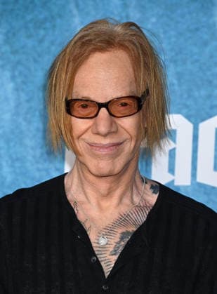 ˜Dracula™ Los Angeles Premiere Danny Elfman arriving at the Dracula? Los Angeles premiere held at the TCL Chinese Theatre on February 3, 2026 in Hollywood, Ca. Hollywood TCL Chinese Theatre California USA Copyright: xTammiexArroyox xAFF-USA.comx