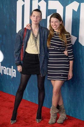 Dracula Premiere - Los Angeles, USA LOS ANGELES, USA. February 03, 2026: Milla Jovovich & daughter Ever Anderson at the premiere for Dracula at the TCL Chinese Theatre. Los Angeles CA USA  Copyright: xPaulxSmith Featureflashx