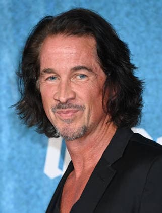 ˜Dracula™ Los Angeles Premiere Michael Easton arriving at the Dracula? Los Angeles premiere held at the TCL Chinese Theatre on February 3, 2026 in Hollywood, Ca. Hollywood TCL Chinese Theatre California USA Copyright: xTammiexArroyox xAFF-USA.comx