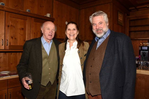 Hans Stadlbauer Actor Corinna Binzer Actress Dieter Fischer Actor Munich 03 02 2026 Augustiner Stammhaus Iberl Buehne Premiere Weiberwirtschaft Photo Munich
