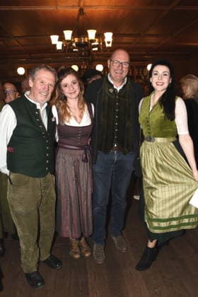 Hansi Kraus Actor Sophie Reiml Actress Bernhard Ulrich Actor Anita Eichhorn Actress Munich 03 02 2026 Augustiner Stammhaus Iberl Buehne Premiere Weiberwirtschaft Photo Munich