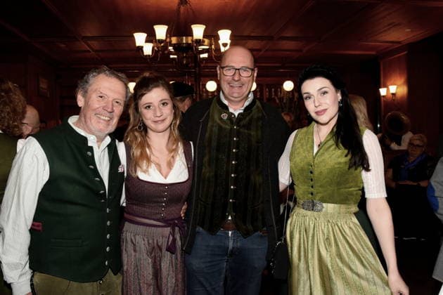 Hansi Kraus Actor Sophie Reiml Actress Bernhard Ulrich Actor Anita Eichhorn Actress Munich 03 02 2026 Augustiner Stammhaus Iberl Buehne Premiere Weiberwirtschaft Photo Munich
