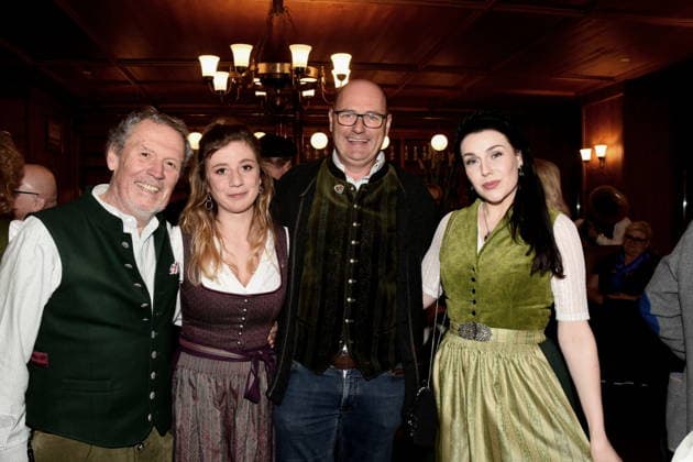 Hansi Kraus Actor Sophie Reiml Actress Bernhard Ulrich Actor Anita Eichhorn Actress Munich 03 02 2026 Augustiner Stammhaus Iberl Buehne Premiere Weiberwirtschaft Photo Munich