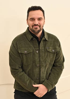 03 February, 2026 - Los Angeles, California -Jake Johnson. Apple TV Press Day held at Barker Hangar in Los Angeles. Santa Monica USA - ZUMAa123 20260203_zaa_a123_268 Copyright: xADx