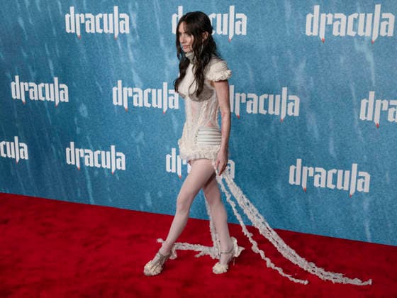 February 3, 2026, Hollywood, California, USA: ZOo¹ BLEU attends the Dracula Los Angeles red carpet Premiere. Hollywood USA - ZUMAb173 20260203_aap_b173_035 Copyright: xBillyxBennightx