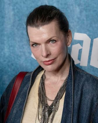 February 3, 2026, Hollywood, California, USA: MILLA JOVOVICH attends the Dracula Los Angeles red carpet Premiere. Hollywood USA - ZUMAb173 20260203_aap_b173_044 Copyright: xBillyxBennightx