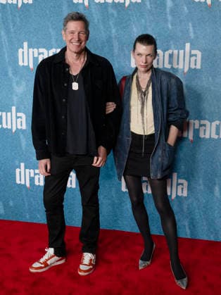 February 3, 2026, Hollywood, California, USA: PAUL W.S. ANDERSON and MILLA JOVOVICH attend the Dracula Los Angeles red carpet Premiere. Hollywood USA - ZUMAb173 20260203_aap_b173_049 Copyright: xBillyxBennightx