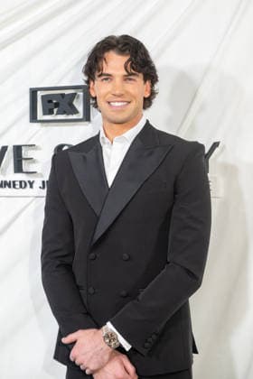FX s Love Story: John F. Kennedy Jr. & Carolyn Bessette Limited Series Premiere in New York, USA - 03 Feb 2026 Noah Fearnley attends FX s Love Story: John F. Kennedy Jr. & Carolyn Bessette Limited Series Premiere at Carnegie Hall. New York United States Copyright: xRonxAdarx xSOPAxImagesx _radar_lovestory_20260203_00032