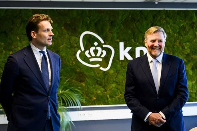 Hilversum, The Netherlands, 2026-02-04 14:14:44 HILVERSUM, 04-02-2026, KPN Network and Security King Willem Alexander and Minister of Economic Affairs Vincent Karremans are paying a working visit to the KPN Network and Security Operations Center in Hilversum as part of resilient telecommunications. PHOTO: NL Beeld Patrick van Emst Credit: NL Beeld Patrick van Emst  Copyright: xx x