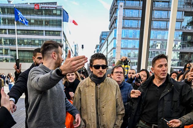 Timothée Chalamet makes a stylish appearance at the Marty Supreme pop up store in Paris, France, on February 4, 2026 Yehiel Chekroune Bestimage Timothée Chalamet makes a stylish appearance at the Marty Supreme pop up shop in Paris, France, on February 4, 2026 Paris France  Copyright: xYehielxChekrounex xBestimagexYehielxChekrounex xBestimagex