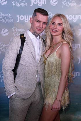 Eric Stehfest with girlfriend Franziska Temme at the PROMIS UNTER PALMEN season premiere at Cinenova in Cologne on 04 02 2026