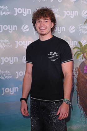 Garry Secret at the PROMIS UNTER PALMEN season premiere at Cinenova in Cologne on 04 02 2026