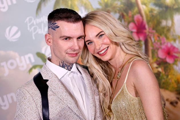 Reality star Eric Stehfest and girlfriend Franziska Temme attend the season premiere of Promis unter Palmen by Sat 1 and Joyn at the Cinenova cinema in Cologne, 04 02 2026 NRW Germany Copyright: xChristophxHardtx