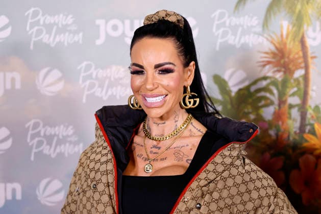 Influencer Gina Lisa Lohfink comes to the season premiere of Promis unter Palmen by Joyn and Sat 1 at the Cinenova cinema in Cologne, 04 02 2026 NRW Germany Copyright: xChristophxHardtx
