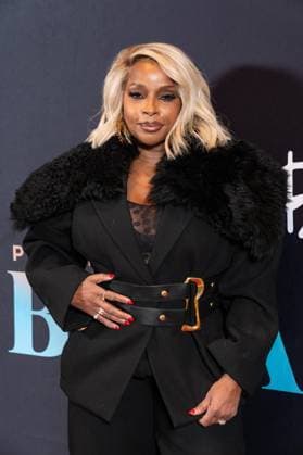 February 4, 2026, New York, New York, USA: MARY J. BLIGE attends Mary J Blige Presents Be Happy premiere screening at Hearst Tower in New York. New York USA - ZUMAr339 20260204_znp_r339_079 Copyright: xLevxRadinx