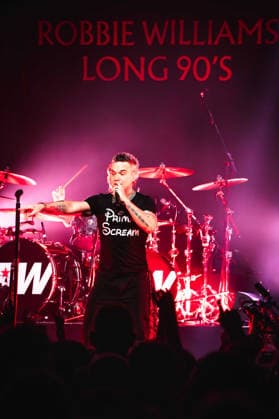 Robbie Williams performing at Barrowlands in Glasgow on 04 February 2026. Robbie Williams performing at Barrowlands in Glasgow on 04 February 2026 as part of his Long 90™s tour performing ˜Life Thru a Lens™ and new album ˜Britpop™ in full. Robbie Williams is a British singer and songwriter best known for solo singles ˜Angels™ and ˜Feel™ and as a member of the pop group Take That., Credit:Adam Hampton-Matthews Avalon  Copyright: xAdamxHampton-Matthewsx xAvalonx 1072124637