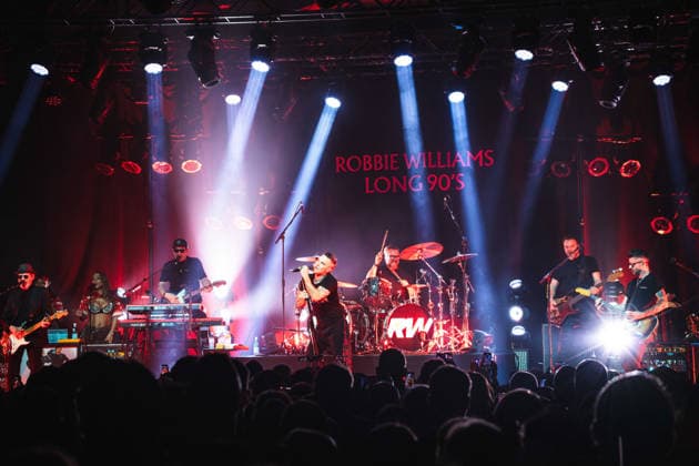 Robbie Williams performing at Barrowlands in Glasgow on 04 February 2026. Robbie Williams performing at Barrowlands in Glasgow on 04 February 2026 as part of his Long 90™s tour performing ˜Life Thru a Lens™ and new album ˜Britpop™ in full. Robbie Williams is a British singer and songwriter best known for solo singles ˜Angels™ and ˜Feel™ and as a member of the pop group Take That., Credit:Adam Hampton-Matthews Avalon  Copyright: xAdamxHampton-Matthewsx xAvalonx 1072124771