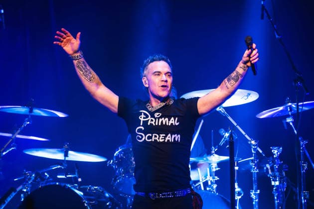 Entertainment Bilder des Tages #2 Robbie Williams performing at Barrowlands in Glasgow on 04 February 2026. Robbie Williams performing at Barrowlands in Glasgow on 04 February 2026 as part of his Long 90™s tour performing ˜Life Thru a Lens™ and new album ˜Britpop™ in full. Robbie Williams is a British singer and songwriter best known for solo singles ˜Angels™ and ˜Feel™ and as a member of the pop group Take That., Credit:Adam Hampton-Matthews Avalon  Copyright: xAdamxHampton-Matthewsx xAvalonx 1072124887
