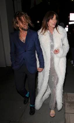 Davina McCall Davina McCall™s and her hairstylist husband Michael Douglas, looked smitten and full of laughter having one and award the loved up pair are seen leaving The Broadcast Awards after show party London, England. FEBRUARY 04 2026:, Credit:Smart Pictures Avalon  Copyright: xSmartxPicturesx xAvalonx 1072153396