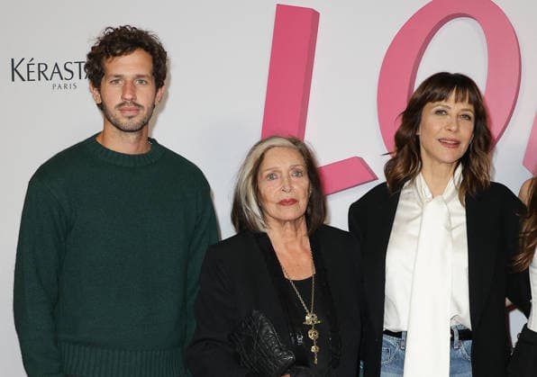 Victor Belmondo, Françoise Fabian and Sophie Marceau Before the premiere of the film Lol 2 0 at the Grand Rex in Paris on February 4, 2026 Coadic Guirec Bestimage Paris France  Copyright: xCOADICxGUIRECx xBESTIMAGExCOADICxGUIRECx xBESTIMAGEx