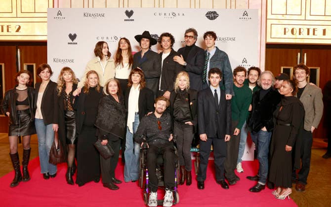 Entertainment Bilder des Tages #2 Jeremy Kapone, Oscar Al Hafiane, Théo Delincak, Stephanie Murat, Vincent Elbaz, Nathan Japy, Pauline Briand, Thaïs Dumas, Sophie Meister, Lisa Azuelos, Isaline Prevost Radeff, Thaïs Alessandrin, Françoise Fabian, Sophie Marceau, Théo Augier, Victor Belmondo, Alexandre Kominek, Éric Laugérias, Paul Deby, Paola Locatelli, Gaspard Meier Chaurand Avant première du film Lol 2 0 au Grand Rex à Paris le 4 février 2026 Christophe Aubert Bestimage Preview screening of the film Lol 2 0 at the Grand Rex cinema in Paris on 4 February 2026 Paris France  Copyright: xChristophexAubertxviaxBestimagexChristophexAubertxviaxBestimagex