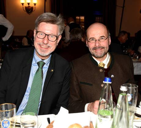 Georg Schneider President Bavarian Brewers Association Lothar Ebbertz Chief Executive Officer Bavarian Brewers Association Munich 04 02 2026 Hofbraeuhaus Takeover New State Court Brewery Director Dr. Joerg Lehmann Photo Munich