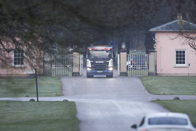 Removal lorry at Royal Lodge Windsor 04.02.2026. Skip Lorry at Andrew Mountbatten Windsor’s former home at Royal Lodge Windsor.  Copyright: xDougxSeeburgx NINTCHDBPICT001056404594