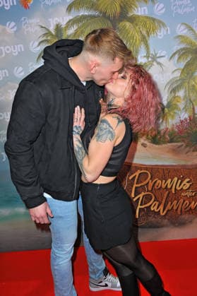 Promis unter Palmen Edith Stehfest with Damian Beyert on the occasion of the premiere of the reality format Promis unter Palmen on 04 02 2026 at Cineova Cologne 20260204MWI107748