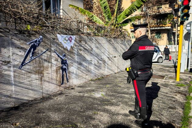 New mural by street artist LAIKA Ice Out , against the presence of ICE at the Milano-Cortina Olympic Games New mural by street artist LAIKA Ice Out is a denunciation of the presence of the American federal agency at the Milan-Cortina Olympic Games, Rome, February 5th 2026, Credit:Alessandro Serrano Avalon Italy, Rome  Copyright: xAlessandroxSerrano x xAvalonx 1072260271