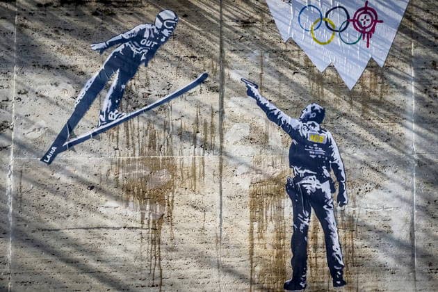 New mural by street artist LAIKA Ice Out , against the presence of ICE at the Milano-Cortina Olympic Games New mural by street artist LAIKA Ice Out is a denunciation of the presence of the American federal agency at the Milan-Cortina Olympic Games, Rome, February 5th 2026, Credit:Alessandro Serrano Avalon Italy, Rome  Copyright: xAlessandroxSerrano x xAvalonx 1072260296