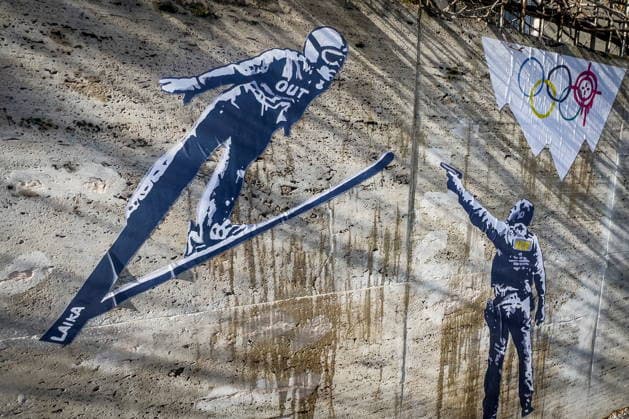 New mural by street artist LAIKA Ice Out , against the presence of ICE at the Milano-Cortina Olympic Games New mural by street artist LAIKA Ice Out is a denunciation of the presence of the American federal agency at the Milan-Cortina Olympic Games, Rome, February 5th 2026, Credit:Alessandro Serrano Avalon Italy, Rome  Copyright: xAlessandroxSerrano x xAvalonx 1072260328