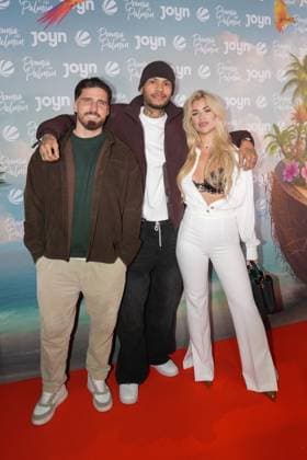 Promis unter Palmen Premiere 2026 Patrick Papachristodoulou, Jonathan Steinig and Dijana Cvijetic at the premiere of the reality format Promis unter Palmen at CINENOVA Koeln on 04 02 2026 Koeln CINENOVA Nordrhein Westfalen
