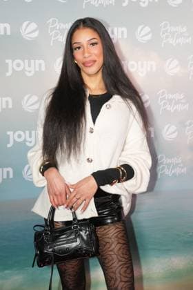 Promis unter Palmen Premiere 2026 Vanessa Nwattu at the premiere of the reality format Promis unter Palmen at CINENOVA Koeln on 04 02 2026 Koeln CINENOVA Nordrhein Westfalen