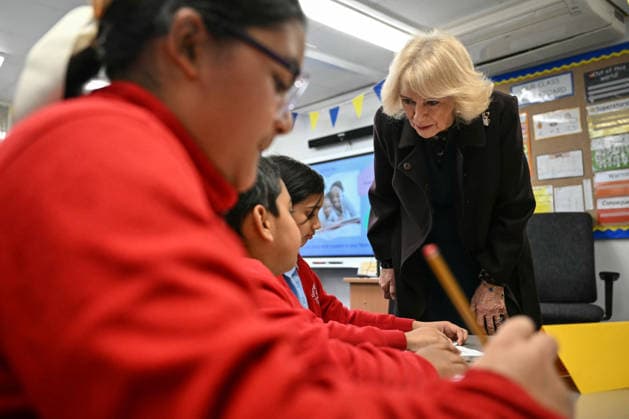 . 04 02 2026. London, United Kingdom. Queen Camilla at the opening of a library at Christ Church Primary School in London, as part of the National Year of Reading.  xPoolx xi-Imagesx IIM-26551-0008