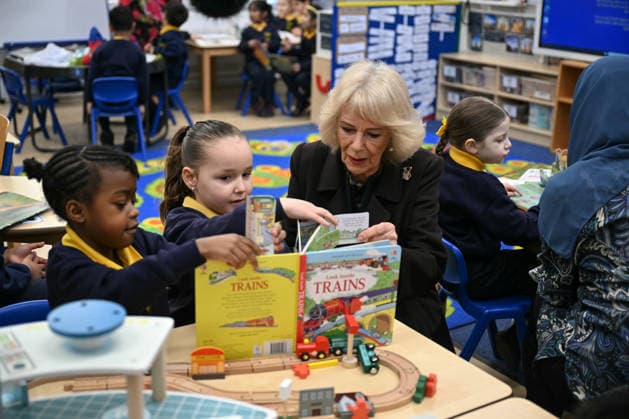 . 04 02 2026. London, United Kingdom. Queen Camilla at the opening of a library at Christ Church Primary School in London, as part of the National Year of Reading.  xPoolx xi-Imagesx IIM-26551-0011