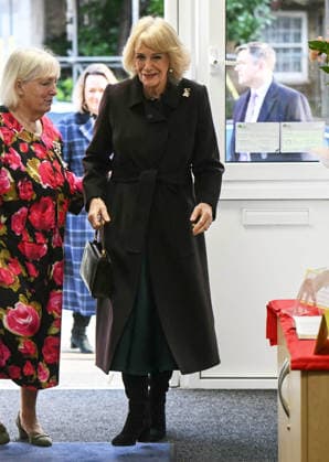 . 04 02 2026. London, United Kingdom. Queen Camilla at the opening of a library at Christ Church Primary School in London, as part of the National Year of Reading.  xPoolx xi-Imagesx IIM-26551-0017