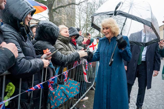 . 05 02 2026. Dedham, United Kingdom. King Charles III and Queen Camilla during a visit to the Sun Inn in Dedham,Essex, United Kingdom  xPoolx xi-Imagesx IIM-26552-0010