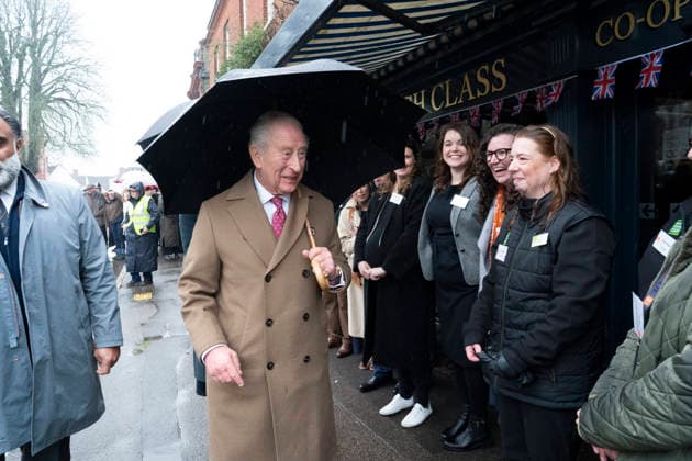 . 05 02 2026. Dedham, United Kingdom. King Charles III and Queen Camilla during a visit to the Sun Inn in Dedham,Essex, United Kingdom  xPoolx xi-Imagesx IIM-26552-0012