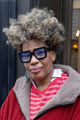 Entertainment Bilder des Tages Singer Macy Gray in London Singer, Macy Gray seen outside The Wolseley Restaurant in Mayfair Featuring: Macy Gray Where: London, United Kingdom When: 05 Feb 2026 Credit: Phil Lewis WENN London United Kingdom Copyright: xPhilxLewis WENNx wenn40937415 PLAAx wenn40937415