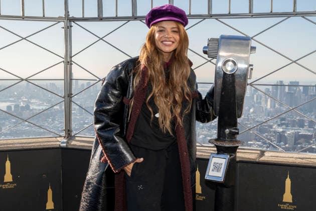 February 5, 2026, New York, New York, USA: LESLIE GRACE visits the Empire State Building on a visit to New York City. 5 February 2026 New York USA - ZUMAa265 20260205_zep_a265_014 Copyright: xEricxAcquayex